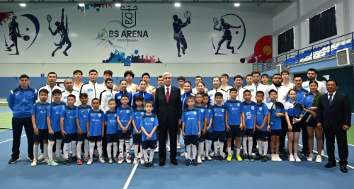 مەملەكەت باسشىسى BS Arena سپورت كەشەنىنە باردى