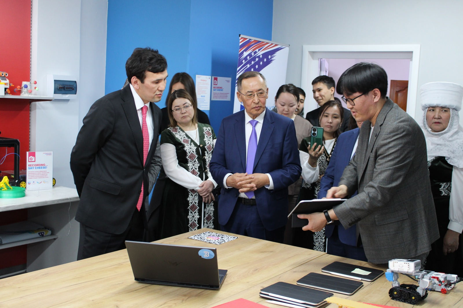 كىتاپ – ۇلتتىق قازىنا