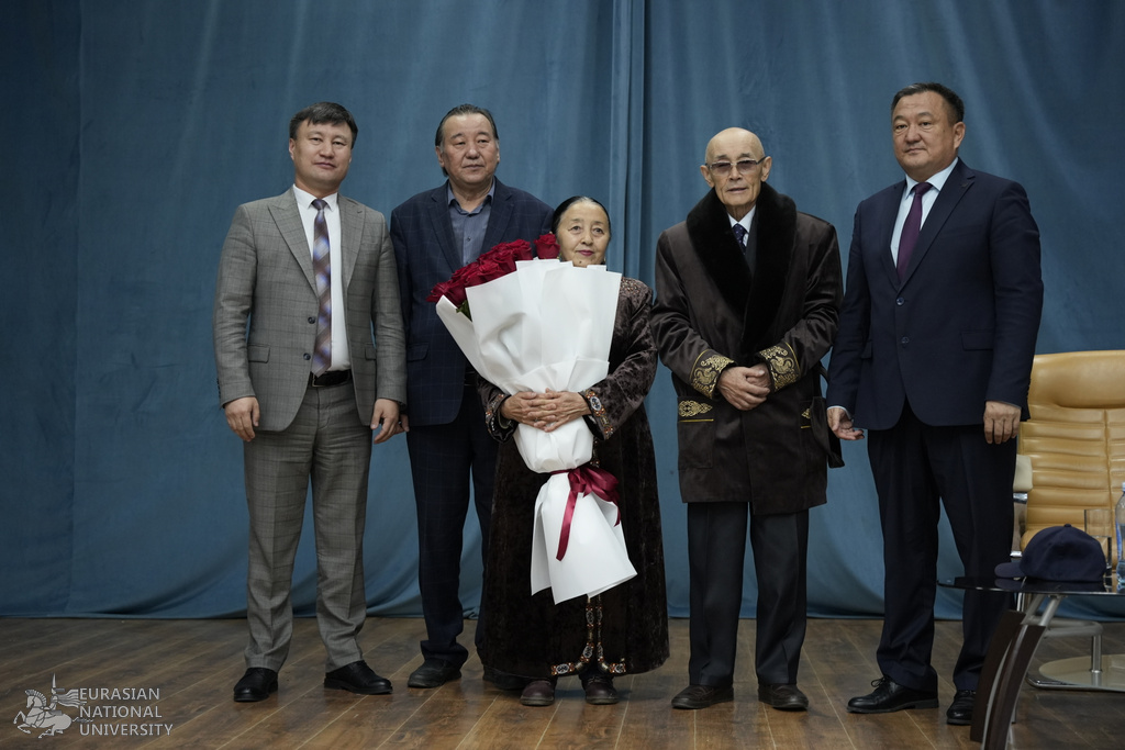 ۇلكەن ەڭبەك, زور قايراتكەرلىك