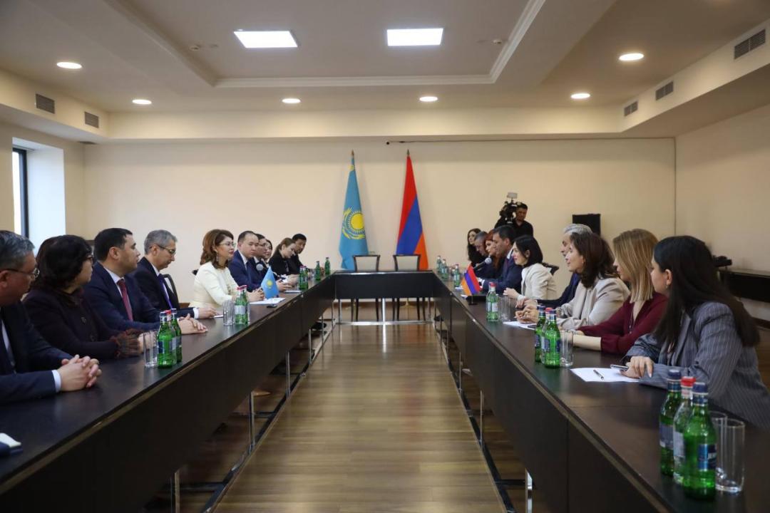 ايدا بالاەۆا مەن جاننا اندرەاسيان مادەني ىنتىماقتاستىقتى كەڭەيتۋ ماسەلەسىن تالقىلادى