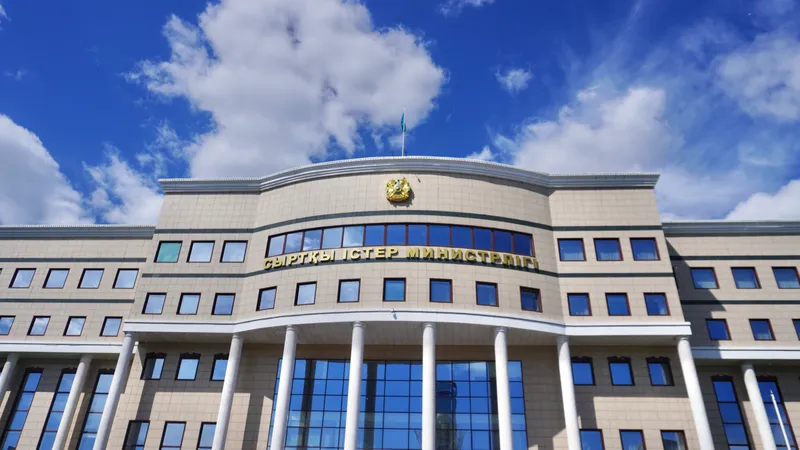 قازاقستان مەن بەنين قارىم-قاتىناسىنىڭ جاڭا سەرپىنى