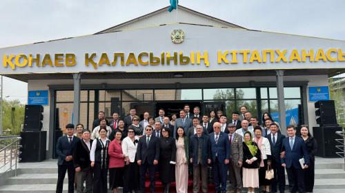 قوناەۆتا كۇردەلى جوندەۋدەن كەيىن كىتاپحانا پايدالانۋعا بەرىلدى