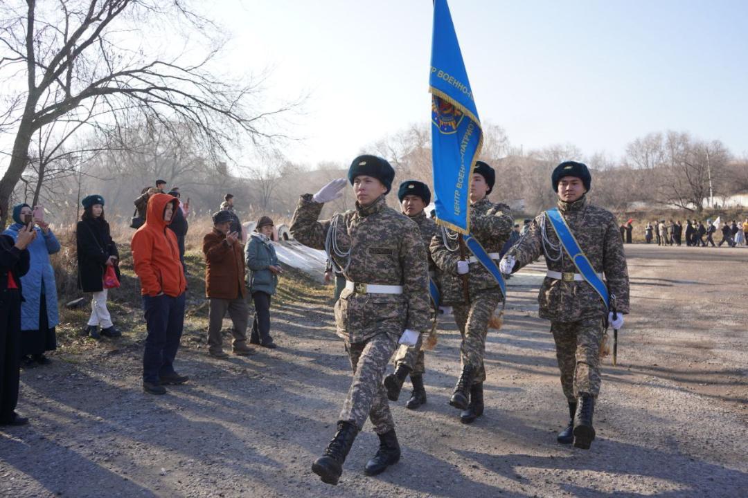 وتاندى قورعاۋ –  ورتاق پارىز