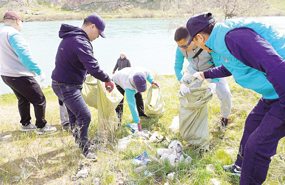 ىلەنىڭ بويىن تازارتتى