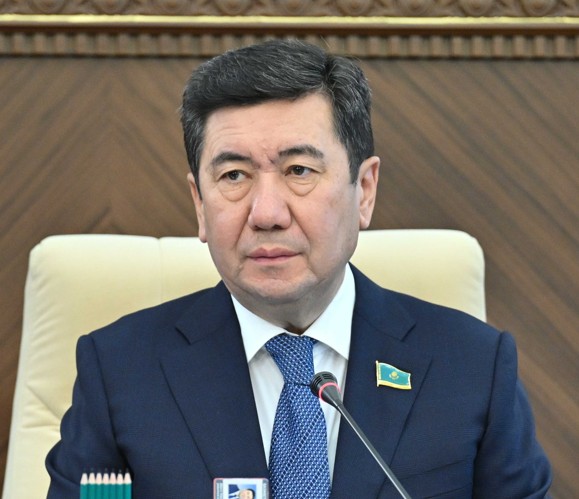 ىنتىماق پەن دايەكتى ەڭبەكتىڭ جەمىسى­