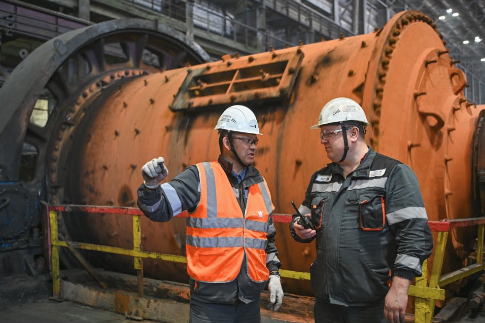 تەمىر ونەركاسىبىندەگى تەگەۋرىن