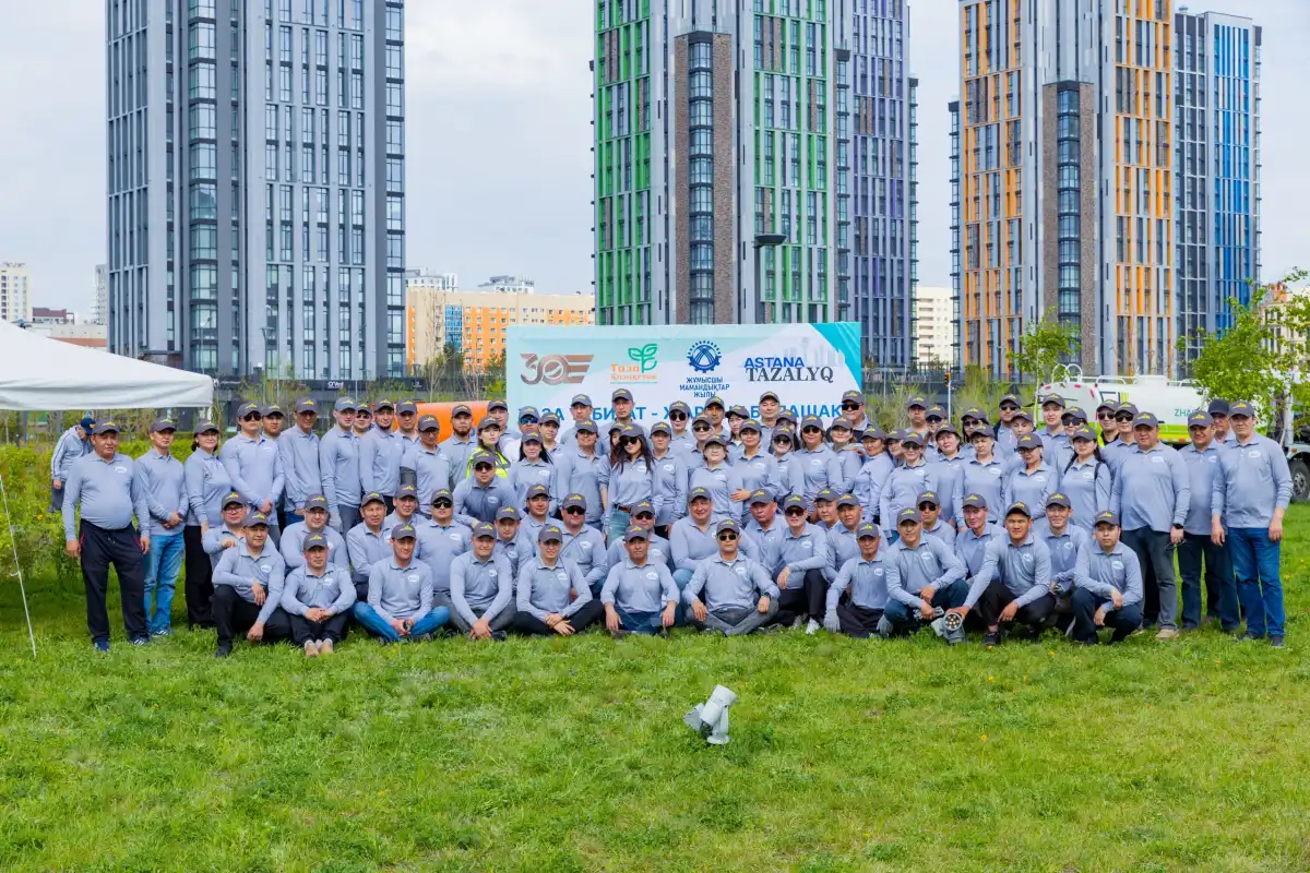 استانا اباتتانىپ كەلەدى