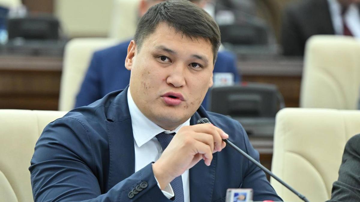 مينيستر رۋسلان بەردەنوۆتىڭ جاعدايى تۋرالى مالىمدەدى