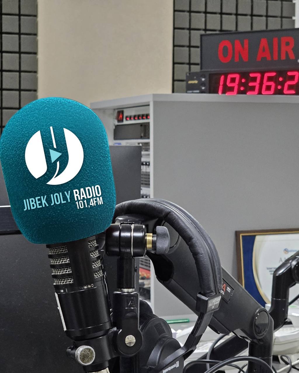 اۋە تولقىنىنا Jibek Joly راديوسى قوسىلدى