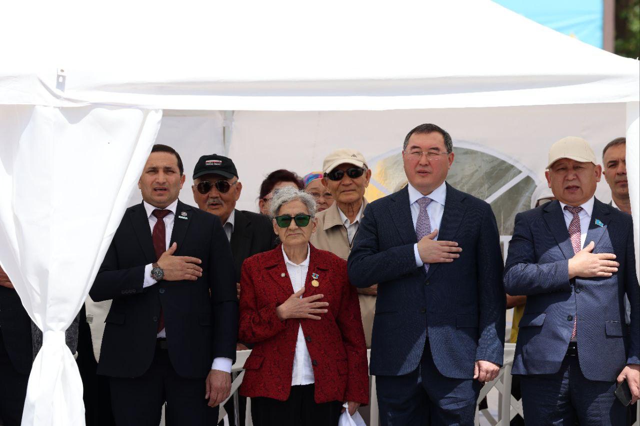 قوناەۆ قالاسىندا بىرلىك كۇنىنە وراي اۋقىمدى ءىس-شارالار ءوتتى