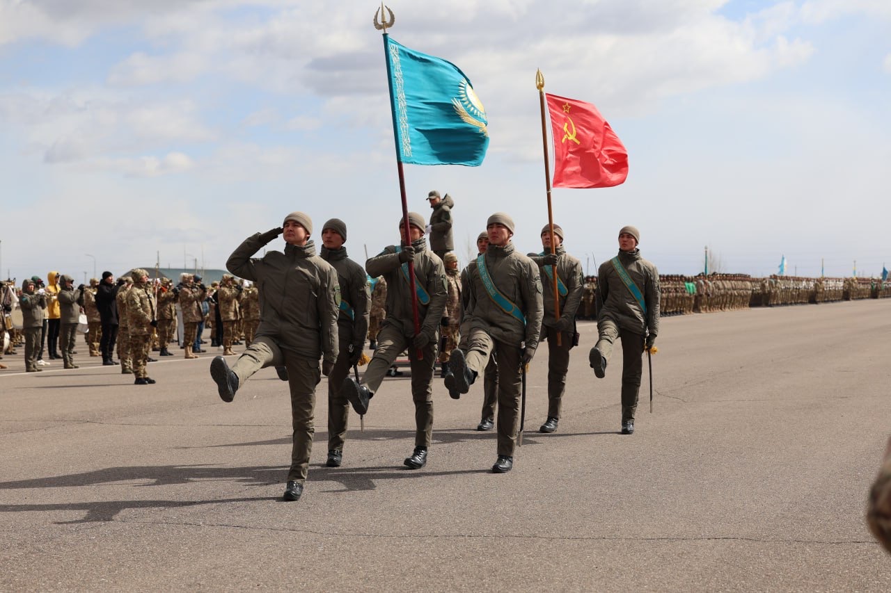 استانادا اسكەري شەرۋ قالاي وتەدى؟