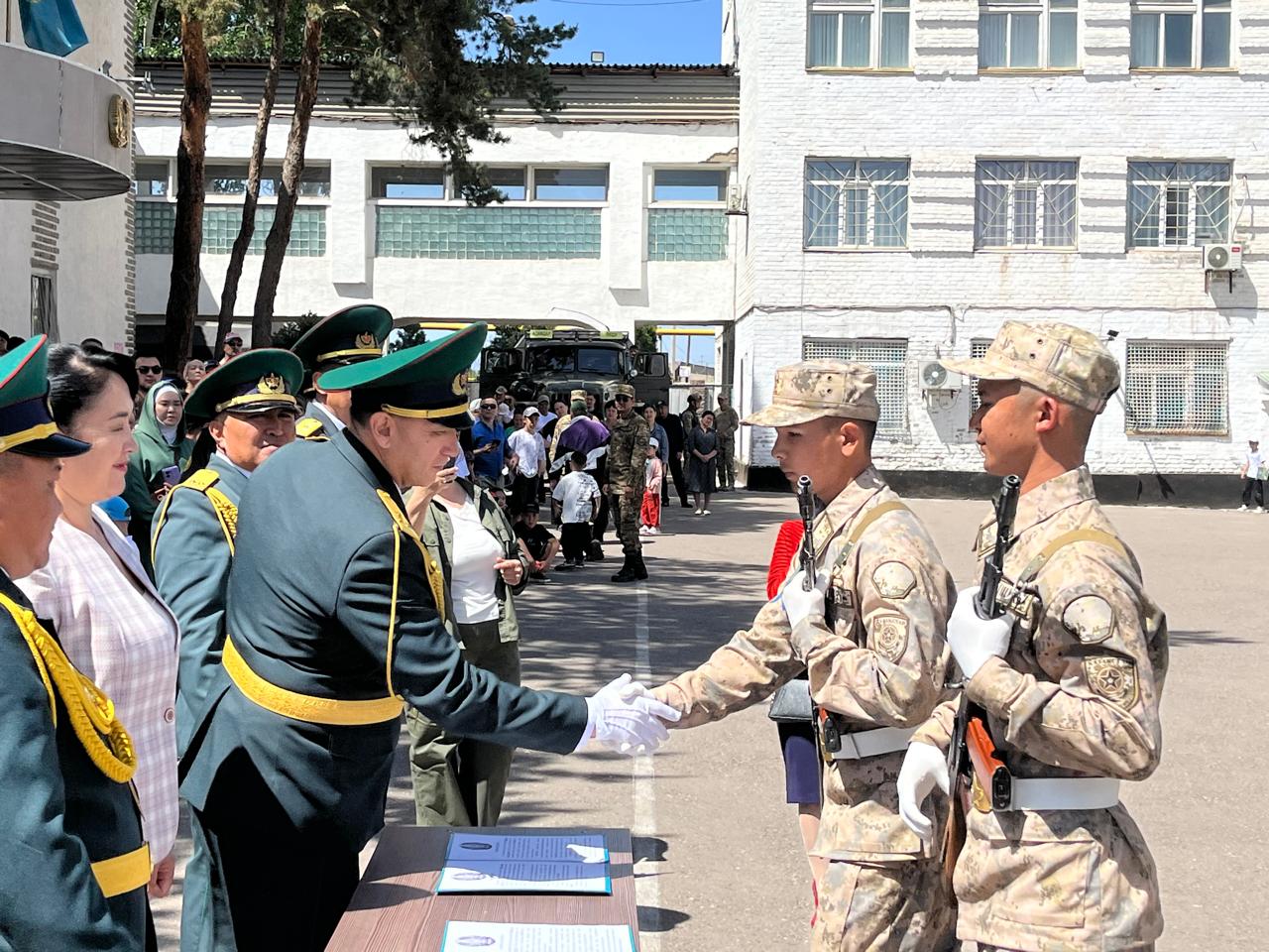 وتان قورعاۋشىلار انت قابىلدادى