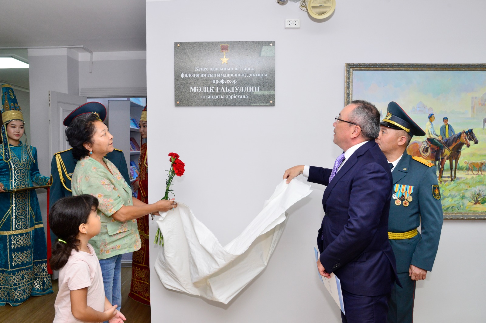 قازۇپۋ-دا مالىك عابدۋللين اتىنداعى ءدارىسحانا اشىلدى