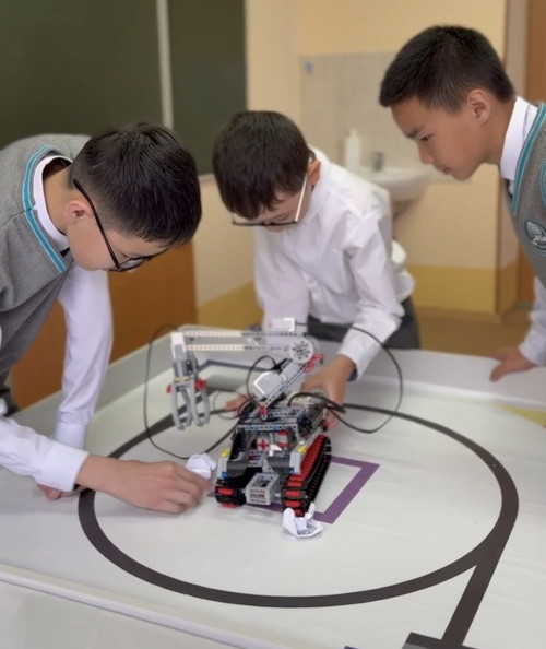 وقۋشىلار قورشاعان ورتانى تازارتۋعا ارنالعان روبوت قۇراستىردى