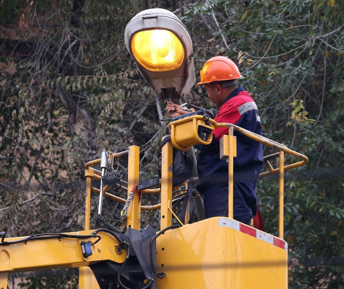 الماتىدا جاڭا اۋداندار جارىقتاندىرىلىپ جاتىر