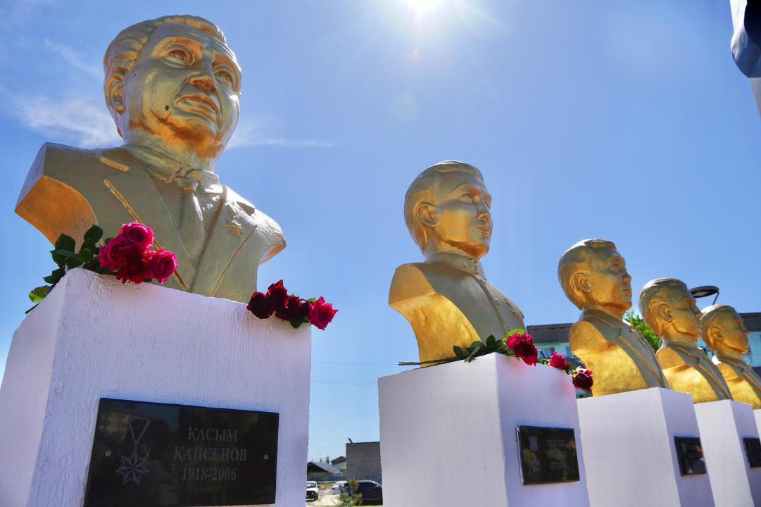 قاسىم قايسەنوۆ اۋىلىندا «باتىرلار اللەياسى» اشىلدى