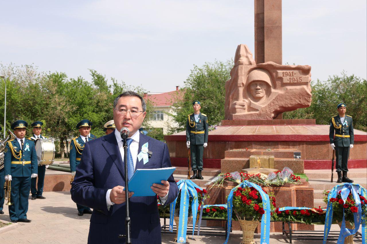 جەڭىستىڭ 80 جىلدىعى جارقىن ىستەرمەن ەستە قالدى