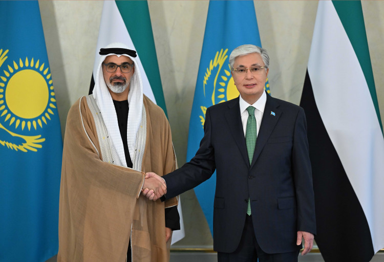 پرەزيدەنت ابۋ ءدابيدىڭ تاق مۇراگەرىمەن كەلىسسوز جۇرگىزدى