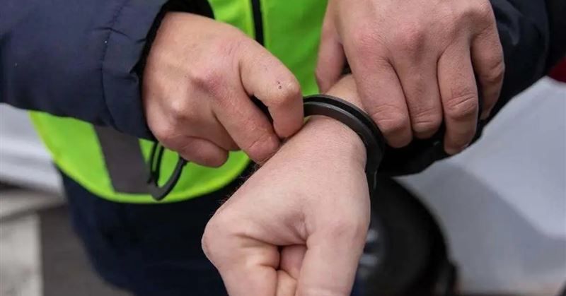 قاراعاندى وبلىسىندا قىز زورلاماق بولعان اۋىل اكىمى قامالدى