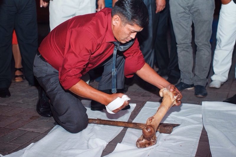 جىلىك سىندىرۋ – جىگىتكە سىن