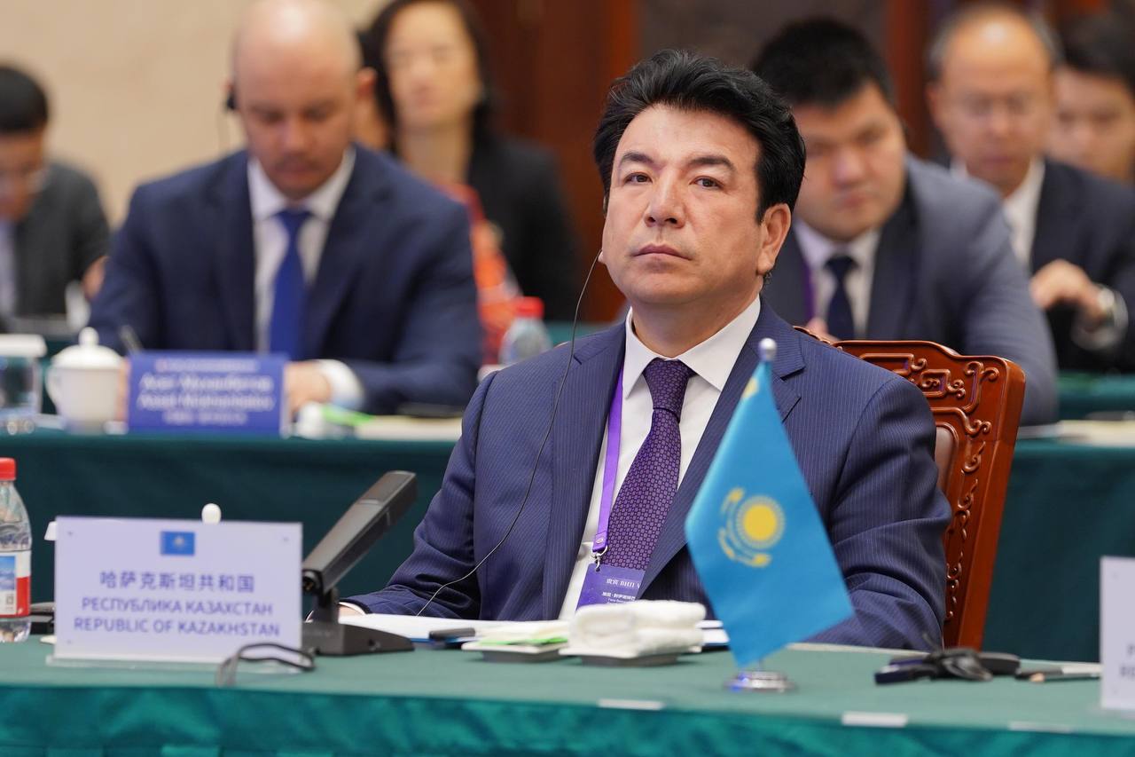 «قىتاي – ورتالىق ازيا» ءبىلىم مينيسترلەرىنىڭ العاشقى كەڭەسى ءوتتى