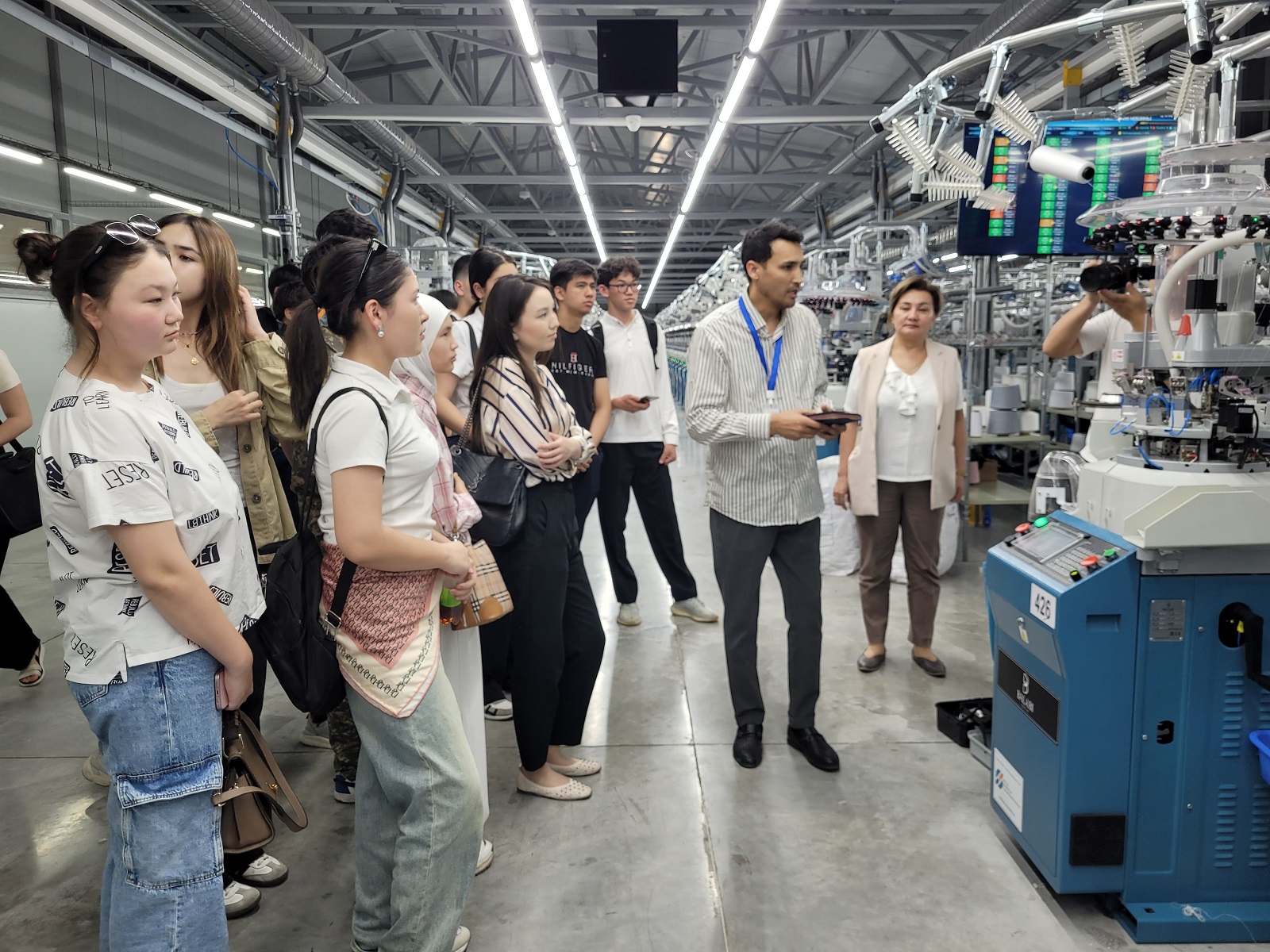 مامان دايارلاۋدا بيزنەس پەن ءبىلىم سالاسى بىرىكپەك