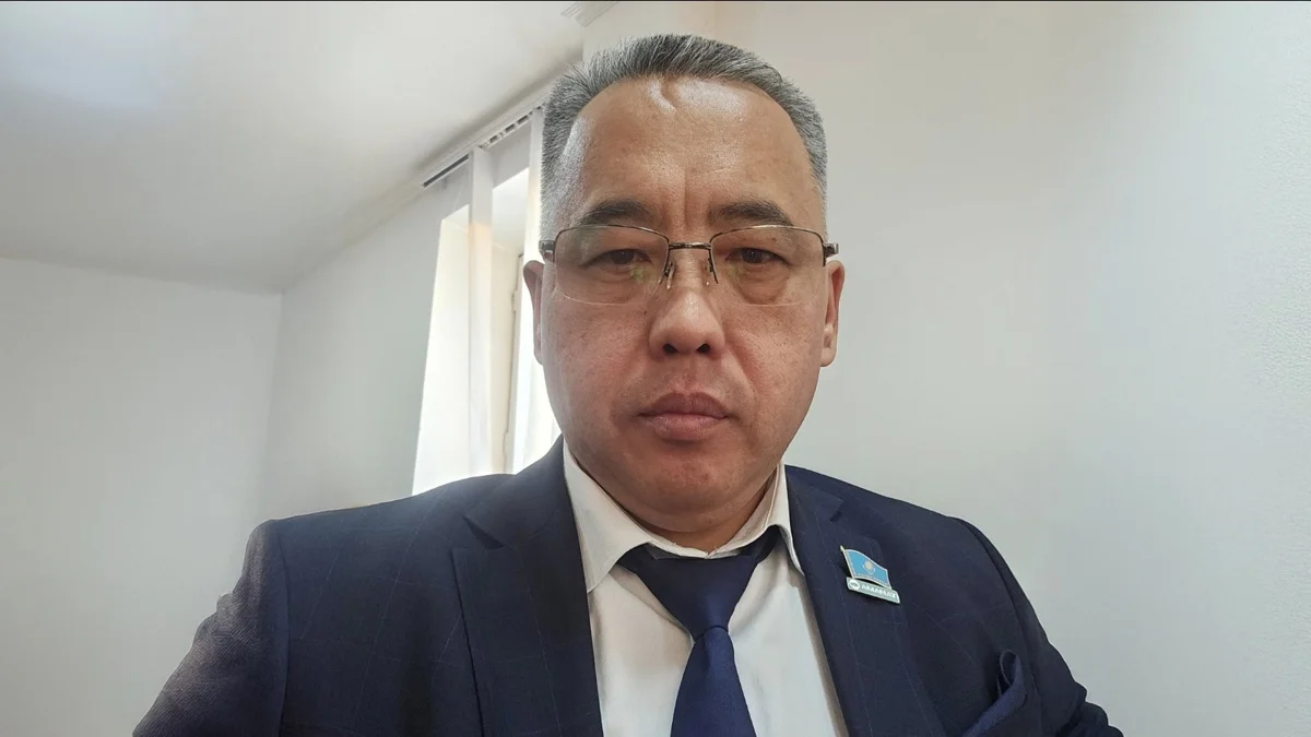 تارازدا ءماسليحات دەپۋتاتى سوققىعا جىعىلدى