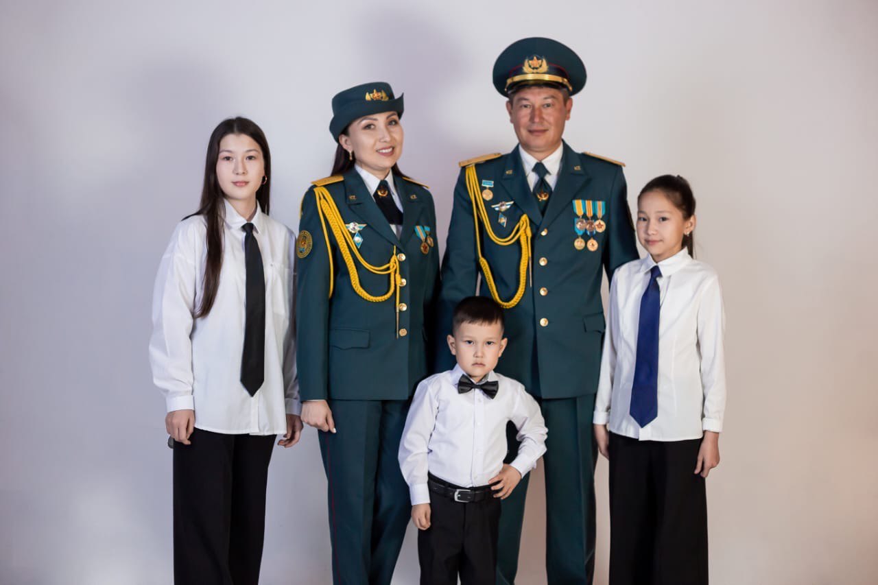 ەرلى-زايىپتى وتان قورعاۋشىلار