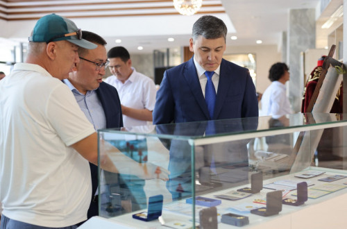 تۇركىستاندا «ماقامى بولەك مارحابات بايعۇت» حالىقارالىق سيمپوزيۋمى ءوتتى