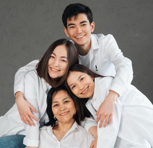 چەمپيون تاربيەلەگەن شاڭىراق