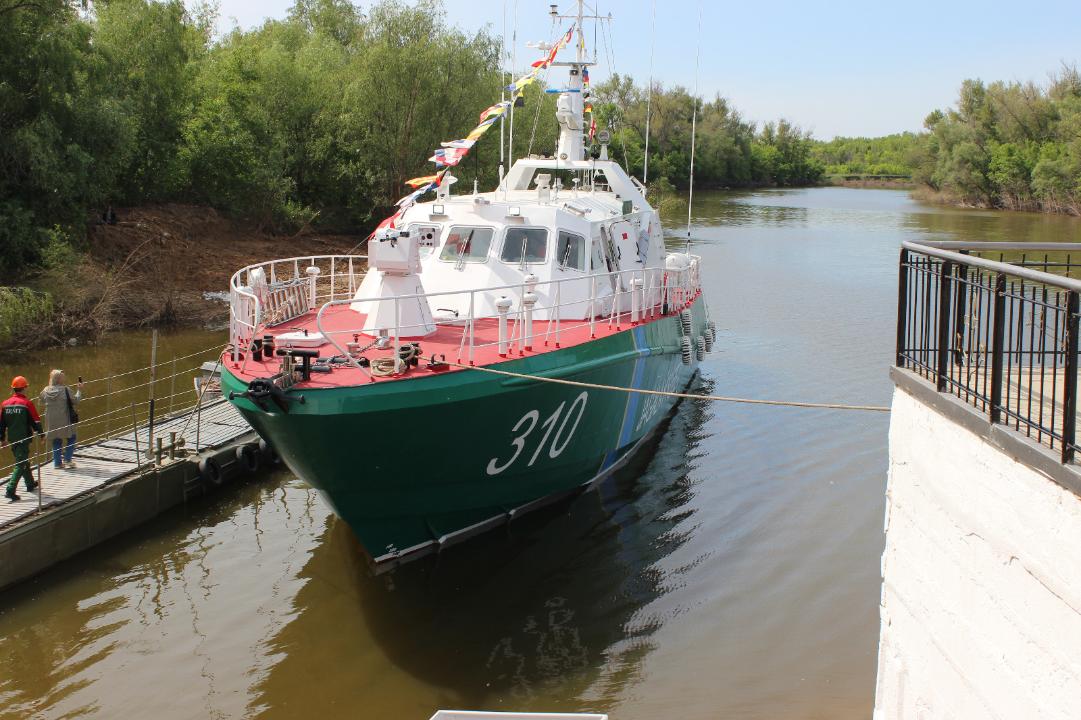 ورالدا اسكەري كۇزەت كەمەسى سۋعا ءتۇسىرىلدى