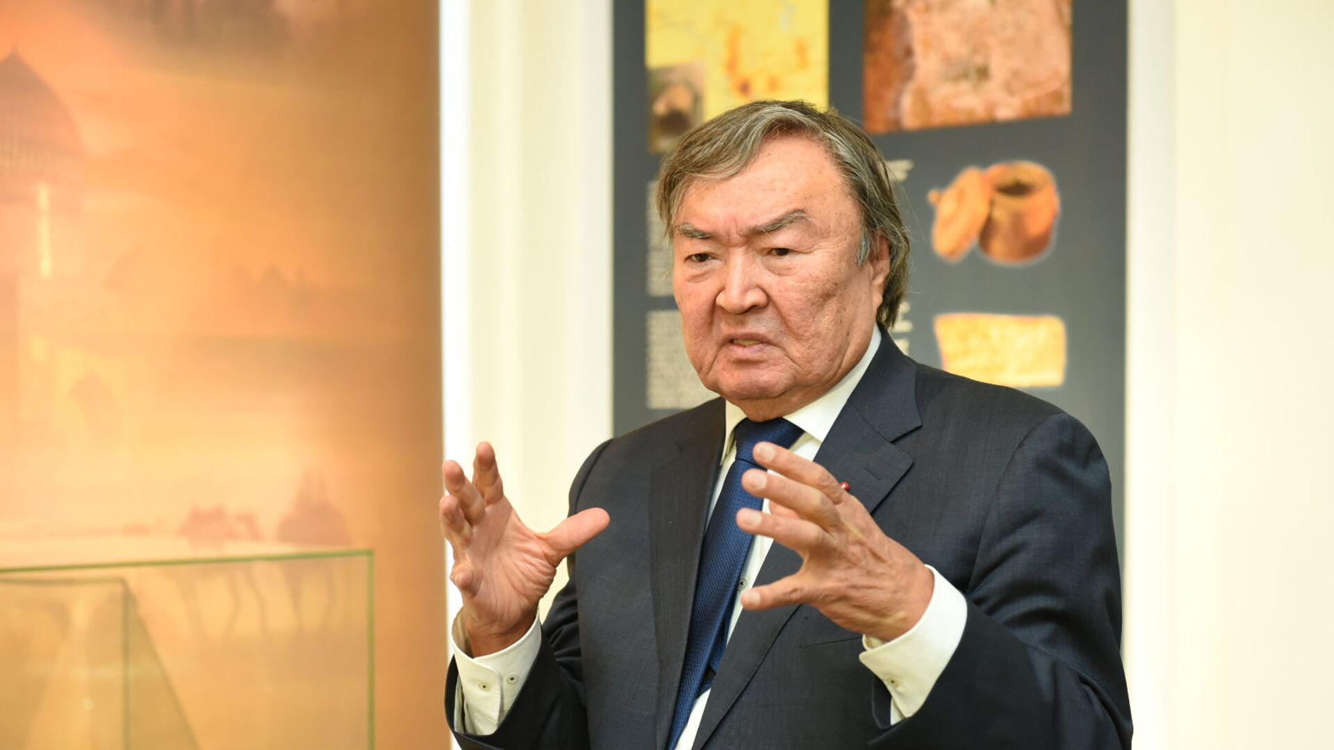 ولجاس!.. (ەسسە)