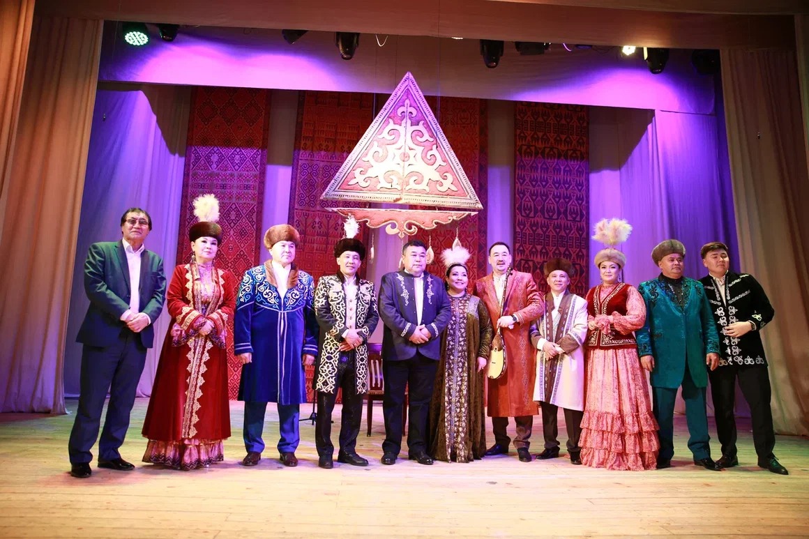 ەلوردادا جىرشى قونىس ءجۇسىپتىڭ شىعارماشىلىق كەشى ءوتتى