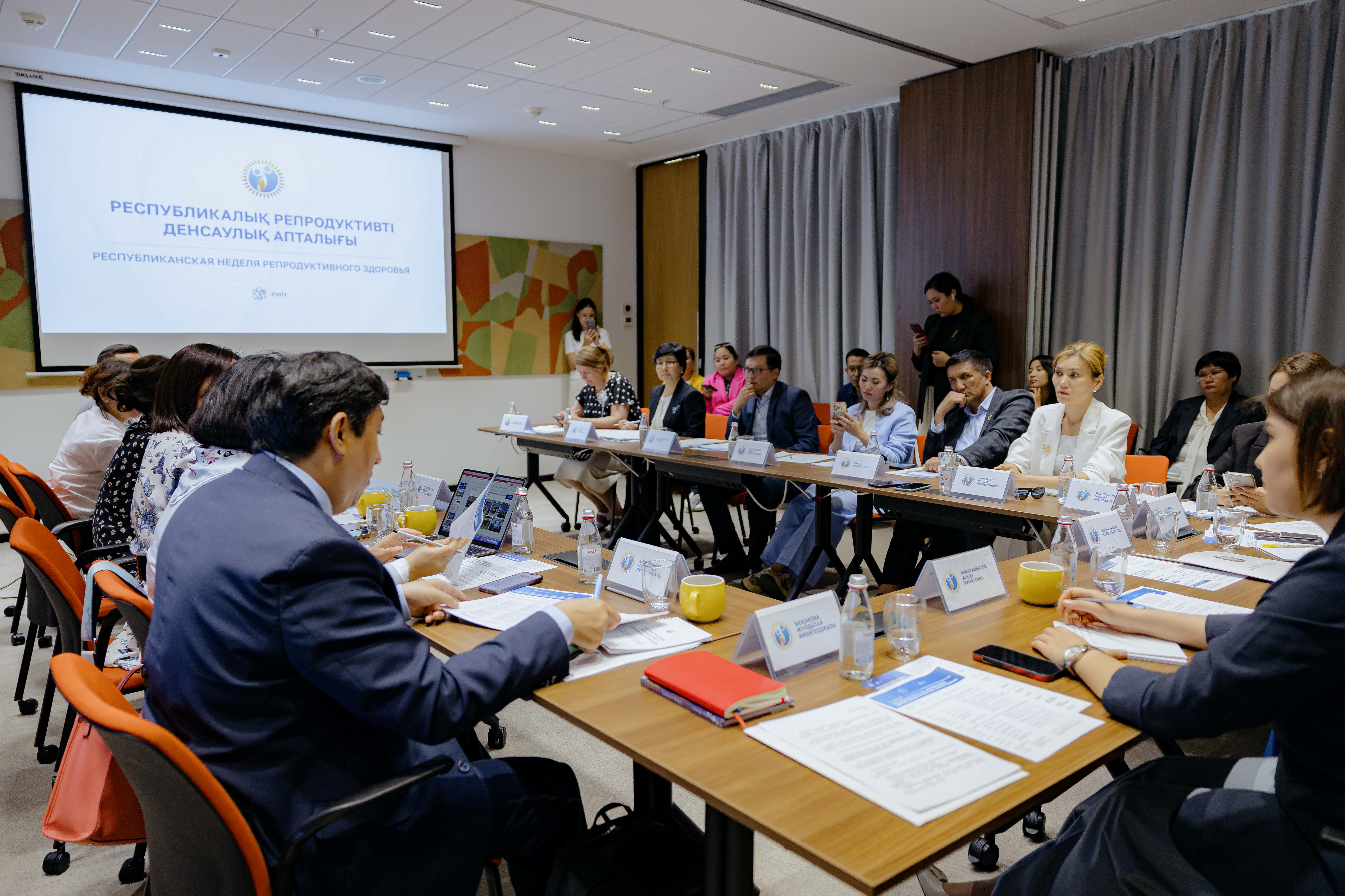 دەنساۋلىق ساقتاۋ مينيسترلىگىنىڭ رەپرودۋكتيۆتىك اپتالىعىنا شامامەن 360 مىڭ ادام قاتىستى