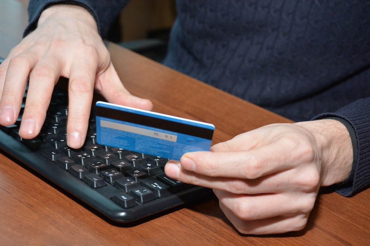 قىراعى ازامات كەيۋانانى زور قايعىدان قۇتقارىپ قالدى