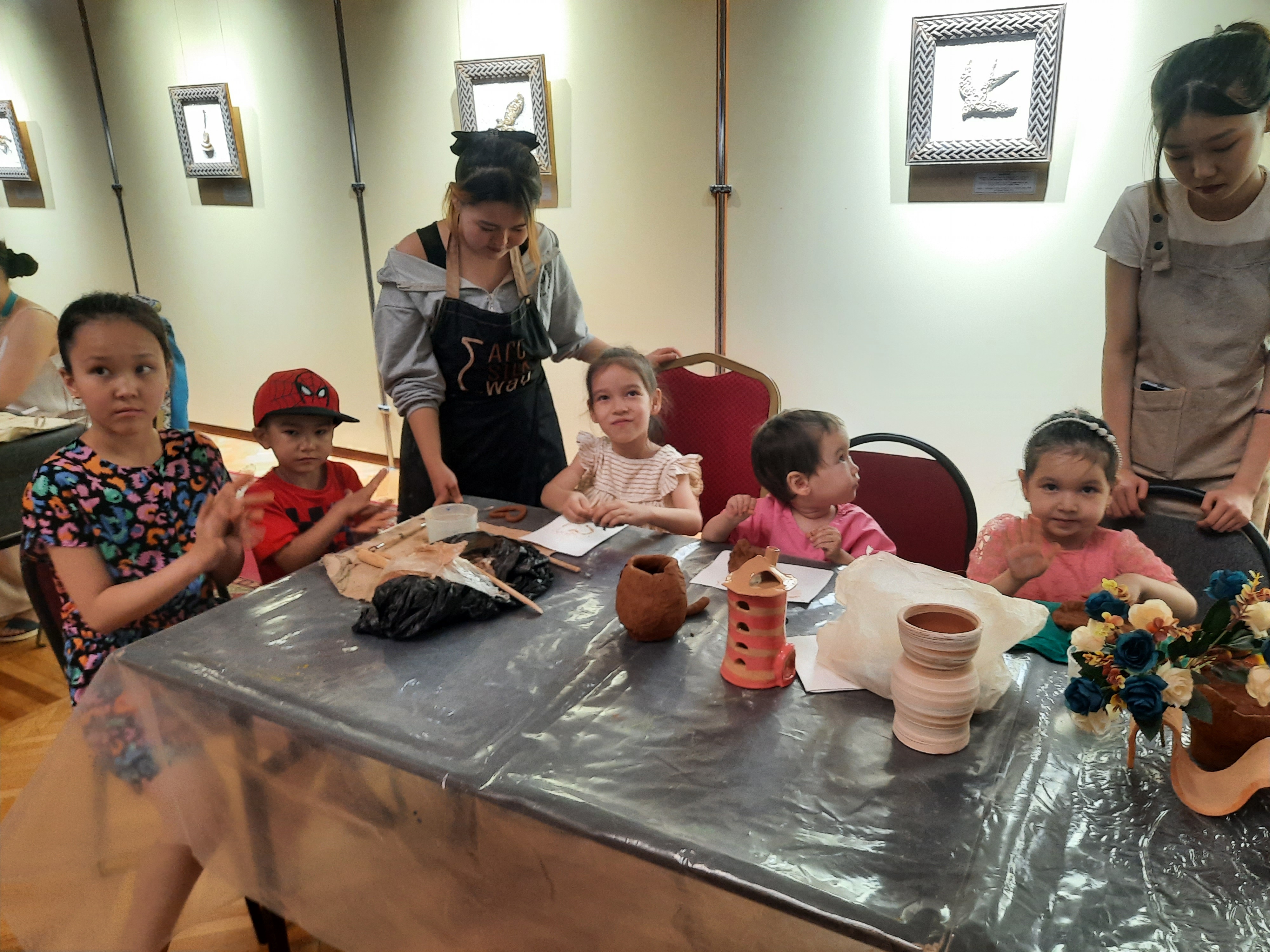 الماتىدا ءبىر تۇندە 20 مىڭ ادام مۋزەيگە  باردى