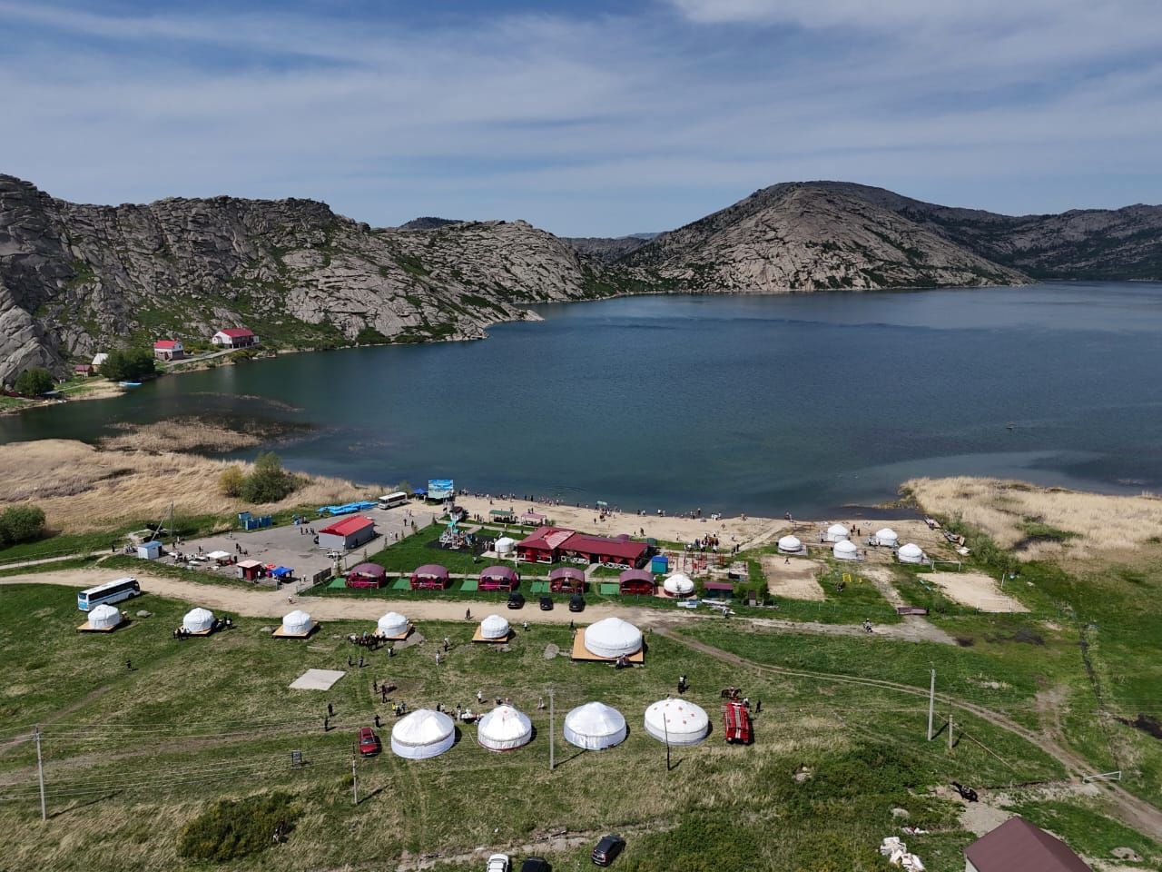 شالقار كولىندە تۋريستىك ماۋسىم اشىلدى