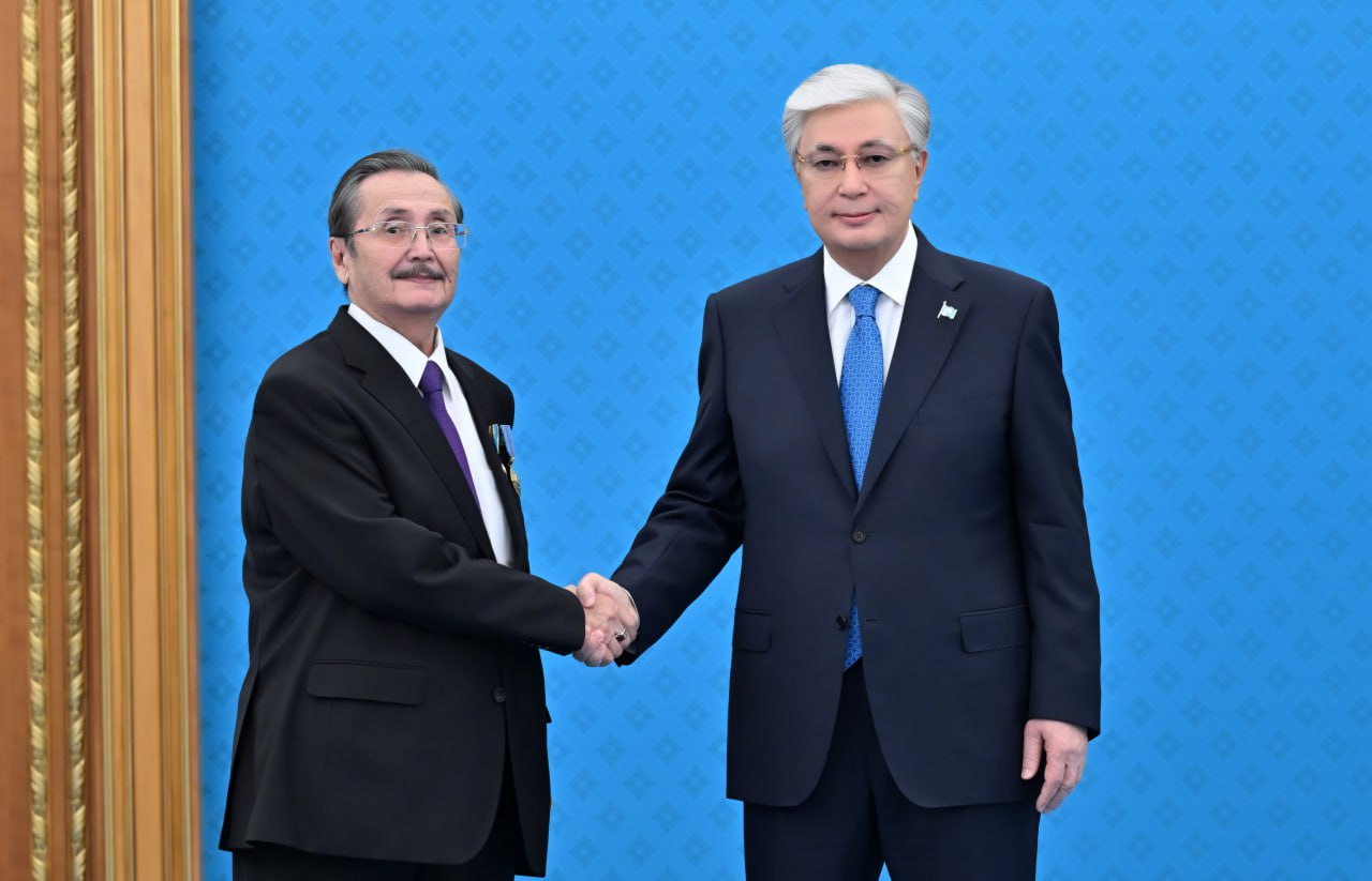 قايرات بايبوسىنوۆقا «قازاقستاننىڭ ەڭبەك ەرى» اتاعى بەرىلدى