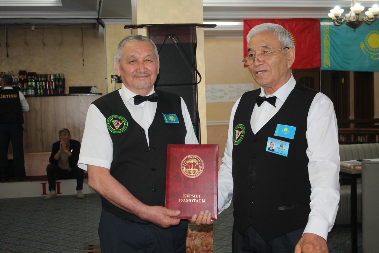 الماتىدا بيلياردتان ارداگەرلەر اراسىندا جارىس ءوتتى