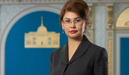 ايدا بالاەۆا مادەنيەت جانە ونەر سالاسىنىڭ قىزمەتكەرلەرىن كاسىبي مەرەكەسىمەن قۇتتىقتادى