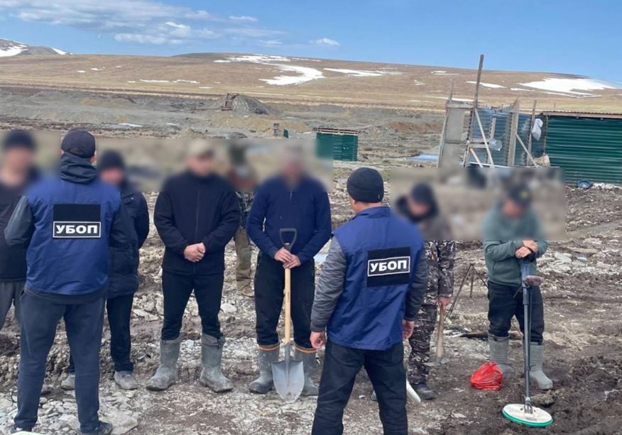 شقو-دا زاڭسىز التىن وندىرگەندەر ۇستالدى