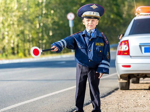 ەڭ كىشكەنتاي پوليتسەي