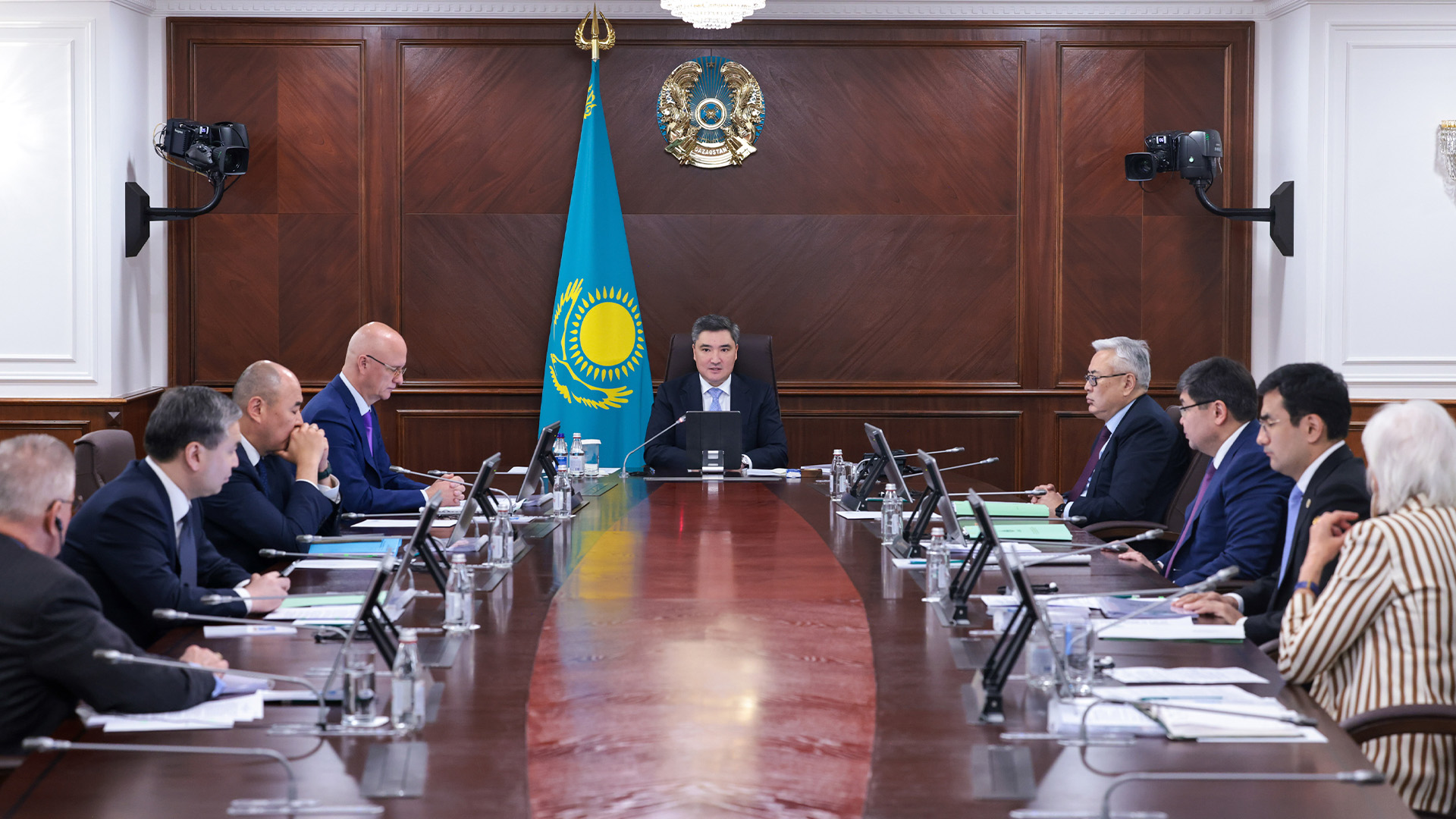 ناقتى سەكتورعا سەرپىن بەرىلمەك