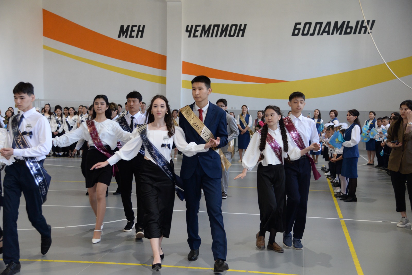 قوستاناي وبلىسىندا 288 تۇلەك «التىن بەلگىدەن» ءۇمىتتى