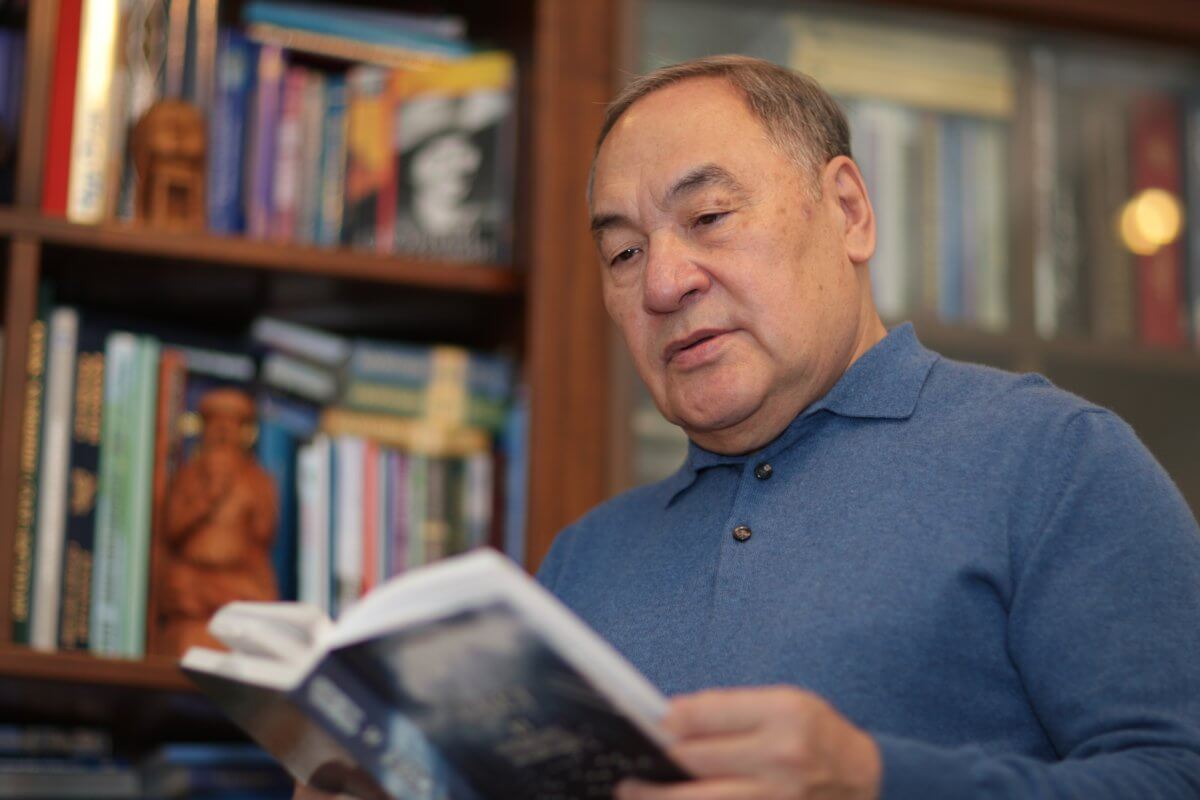 راۆيل شىرداباەۆ: الداعى ۋاقىتتا دا مۇناي مەن گاز وزەكتىلىگىن جويمايدى