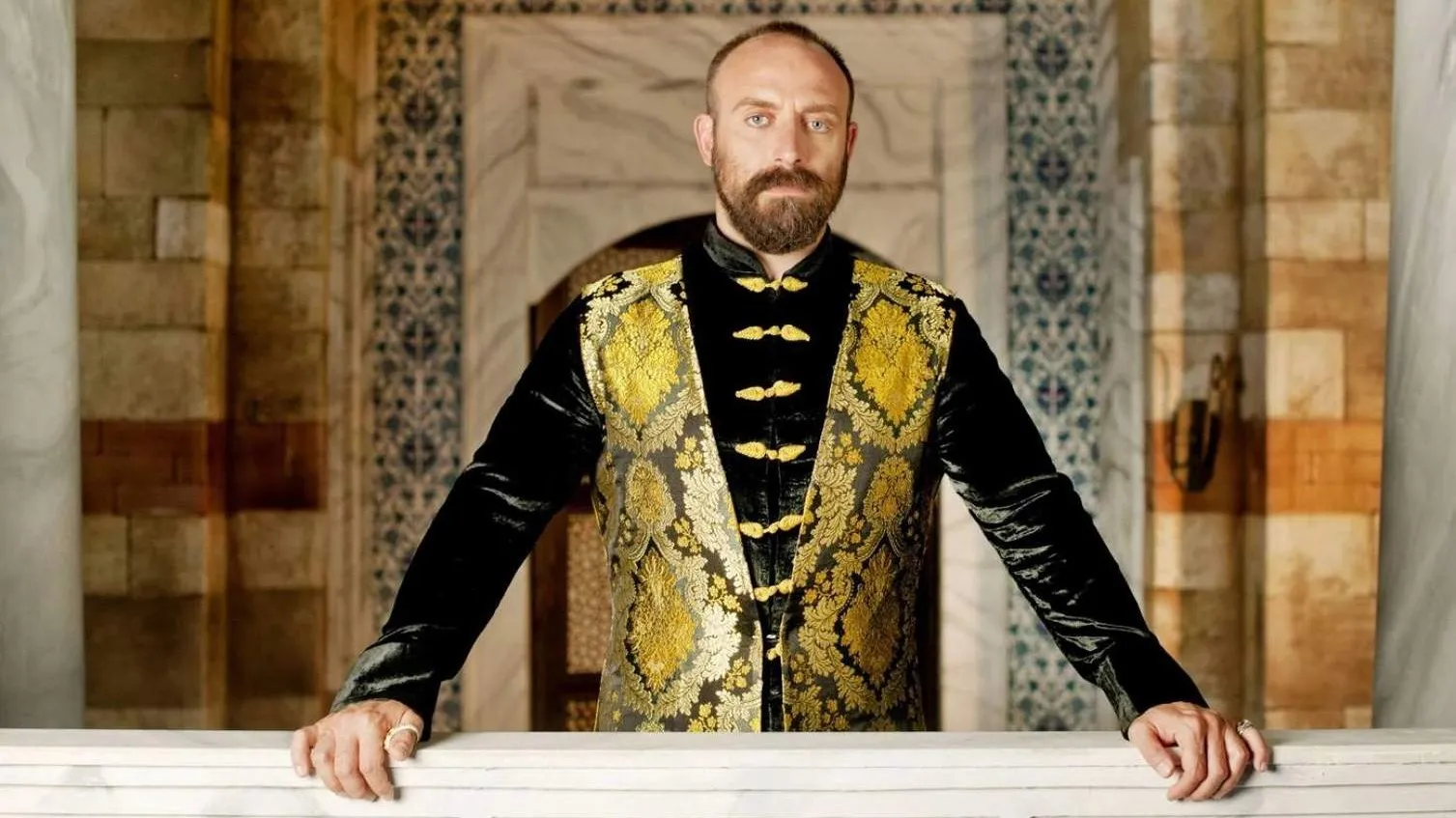 «سۇلتان سۇلەيمان» سەريالىنىڭ اكتەرى حاليت ەرگەنچ سوتتالدى