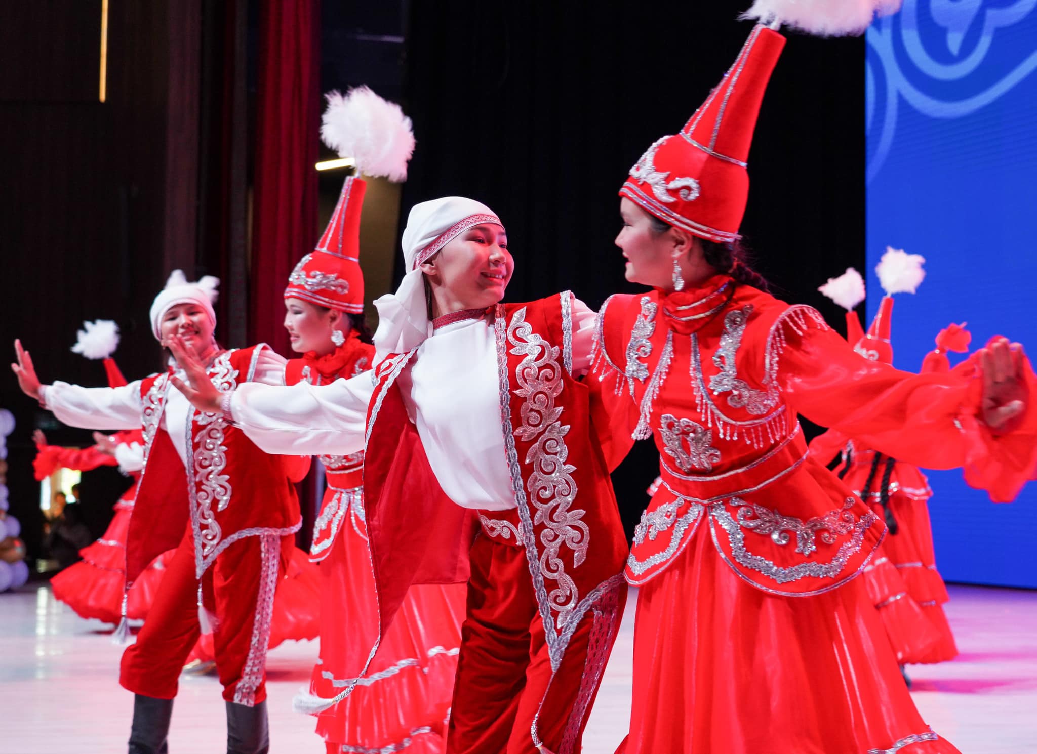 تۇركىستاندا «بالالار ءۇنى» فەستيۆالى ءوتتى