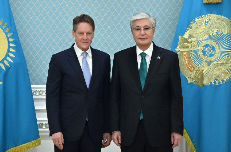 مەملەكەت باسشىسى روبەرت فريدلاندتى قابىلدادى