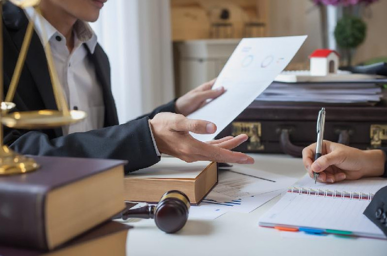 ەرتەڭ زاڭگەرلەر قازاقستاندىقتارعا تەگىن كەڭەس بەرەدى