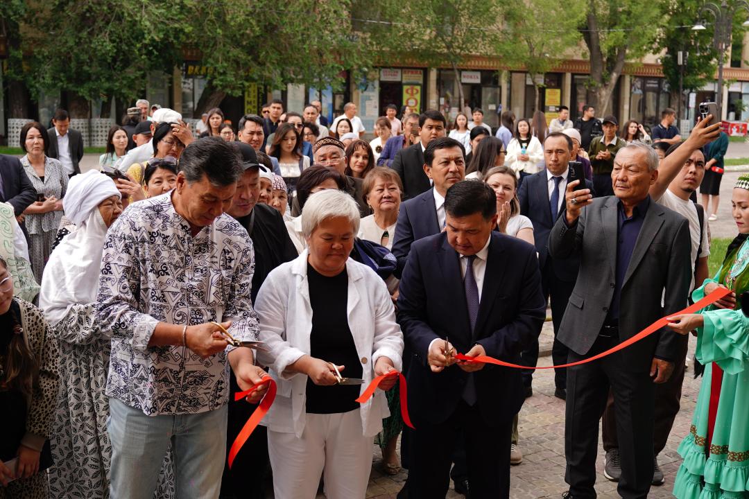 تارازدا «قولونەرشىلەر ءۇيى» اشىلدى